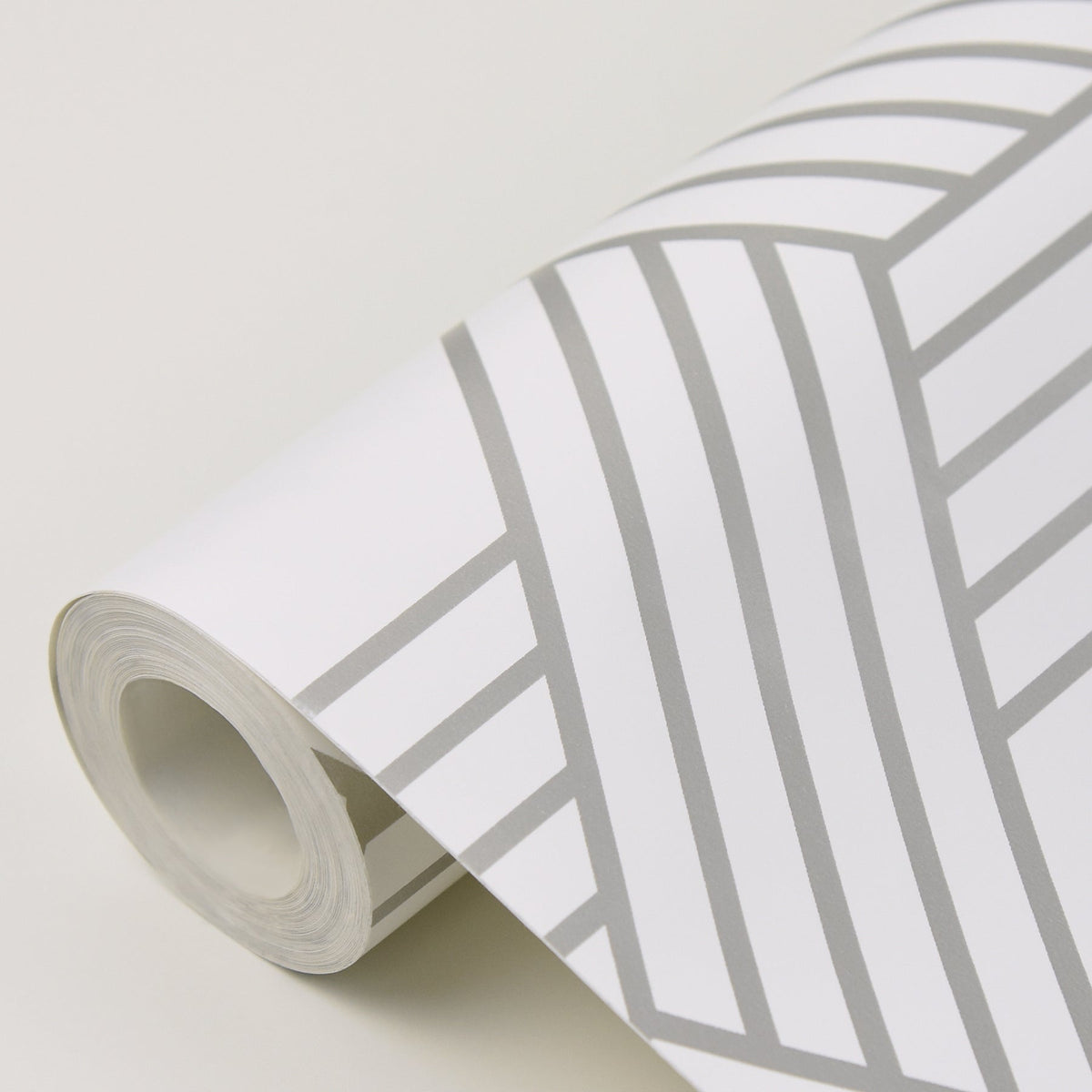Scott Living Illusion Peel & Stick Wallpaper, geometric in grey