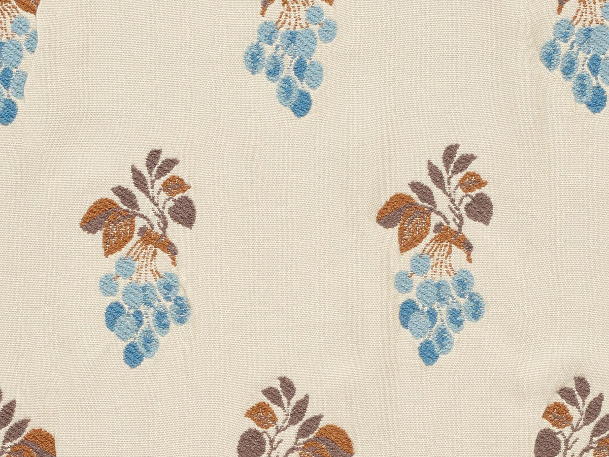 Les Guignes Fabric by Le Manach in Les Guignes B94/B57/B39/B45 (L3923_LES_GUIGNES_B94_B57_B39_B45_FE)