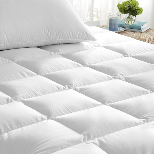 Super Filled Mattress Pad by Downright, detail view