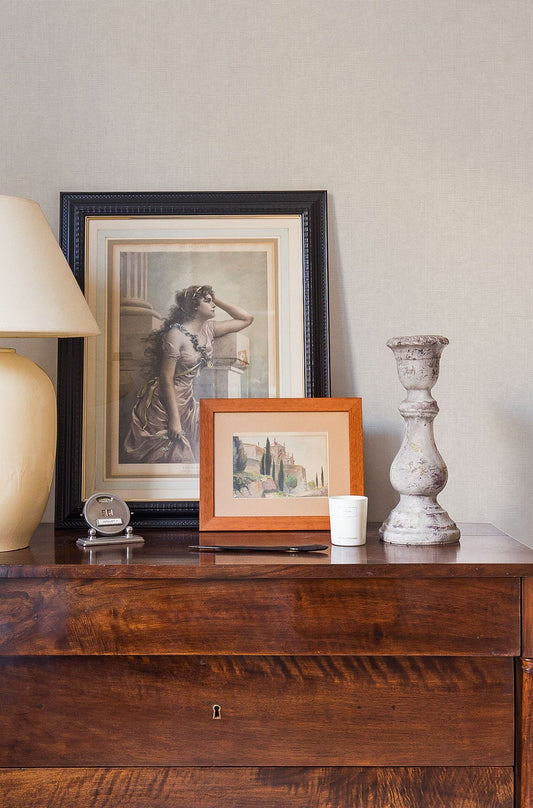 Uni wallpaper by Coordonné in Beige, shown in a styled room