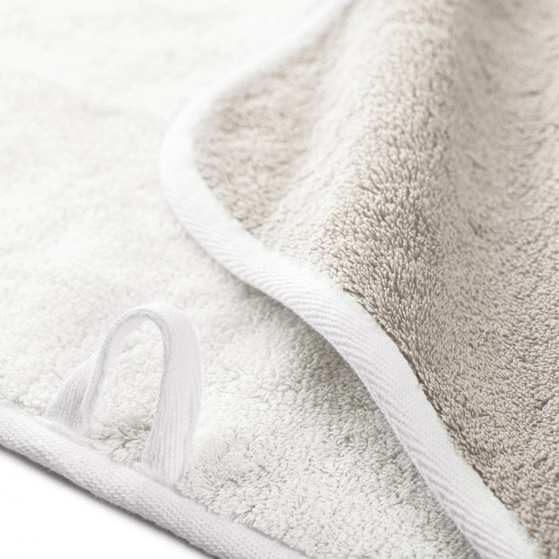 Bicolore Bath Towel - 10001 | FOG/SNOW