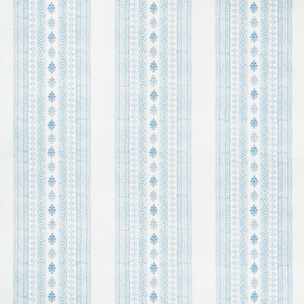 Seacliffe Print Fabric by Lee Jofa in Sky