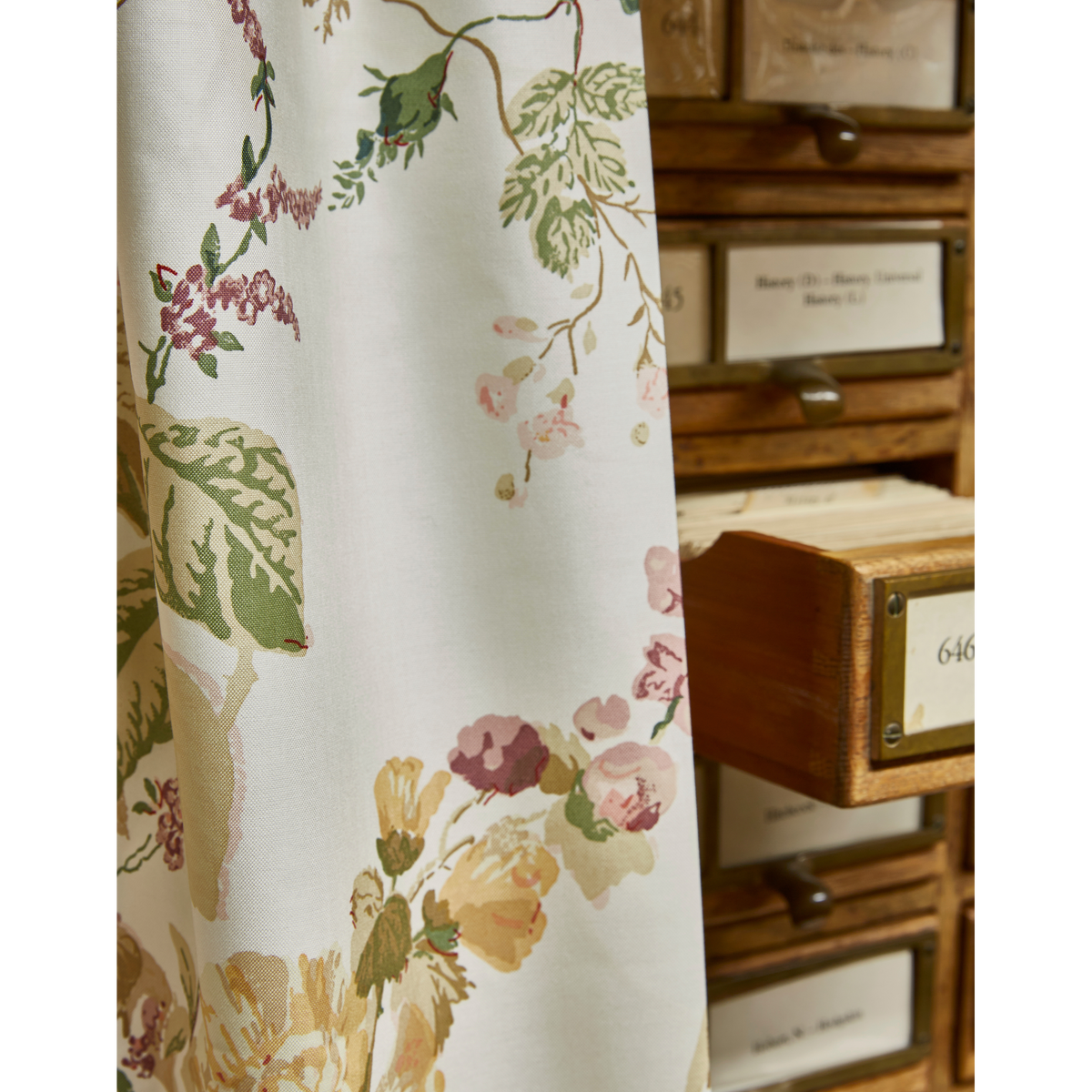 Floral Bouquet - Pink/Ivy