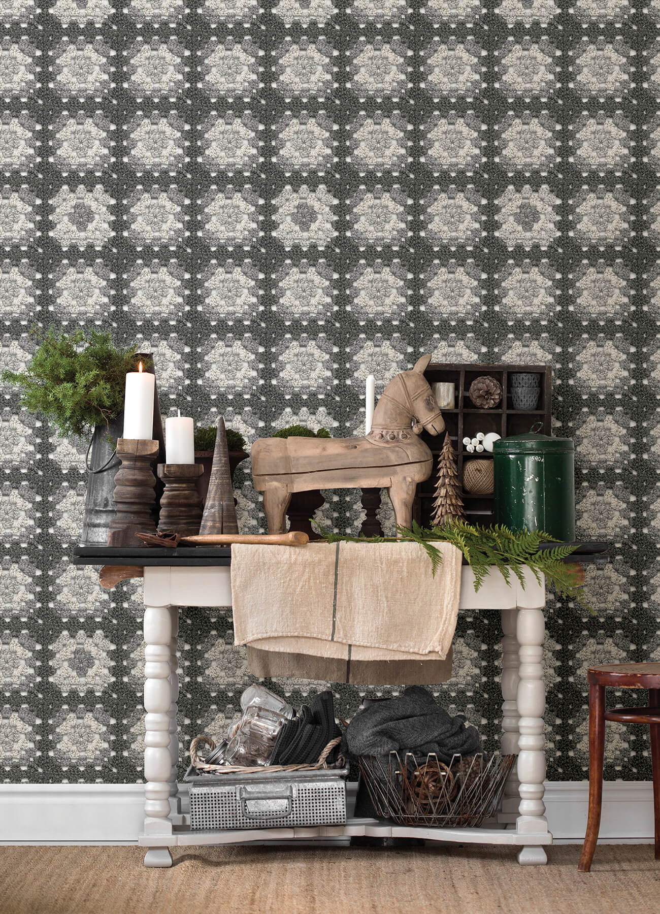 Thoreau Maud Crochet Wallpaper