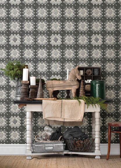 Thoreau Maud Crochet Wallpaper