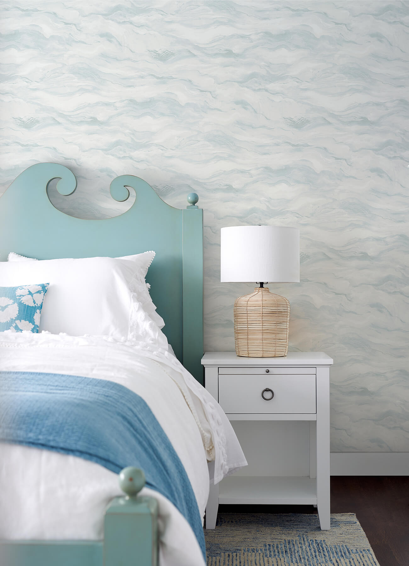 Thoreau Cirrus Wave Wallpaper