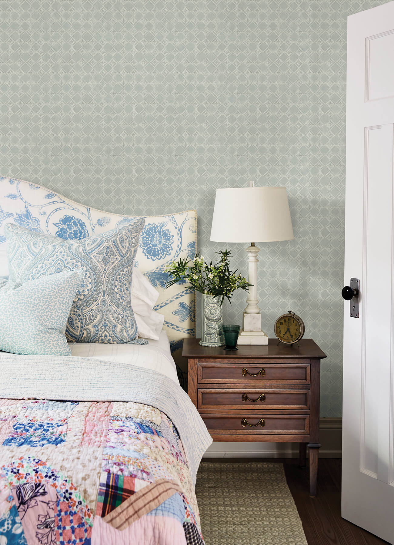 Kinfolk Button Block Geometric Wallpaper