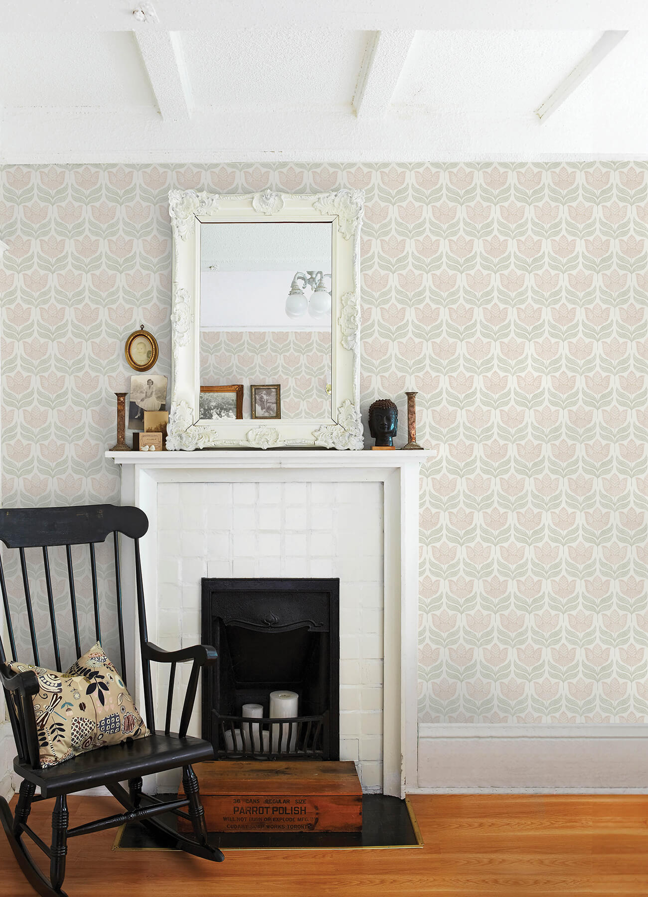 Kinfolk Cathal Tulip Block Print Wallpaper