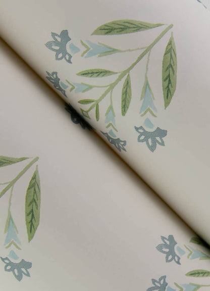 Kinfolk Kova Floral Crest Wallpaper