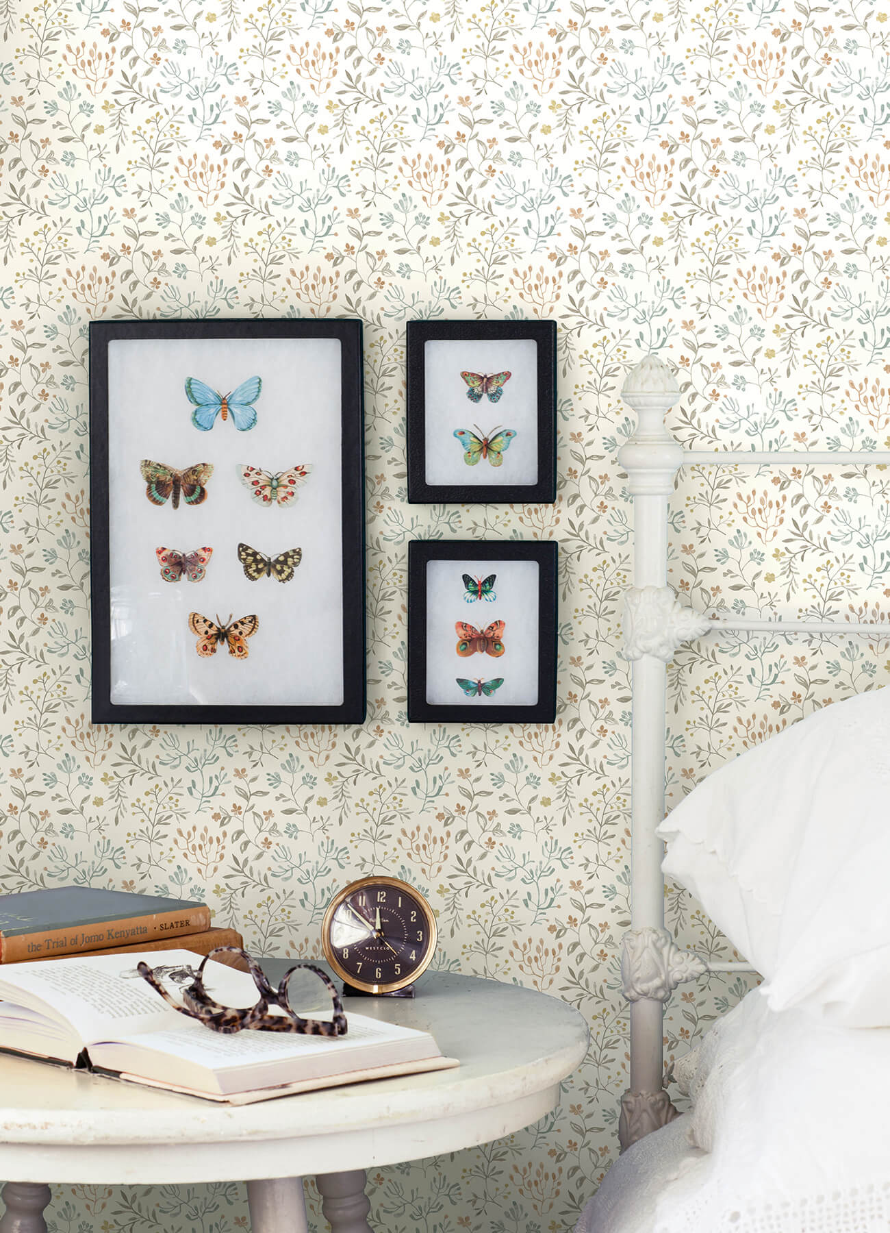 Kinfolk Tarragon Dainty Meadow Wallpaper