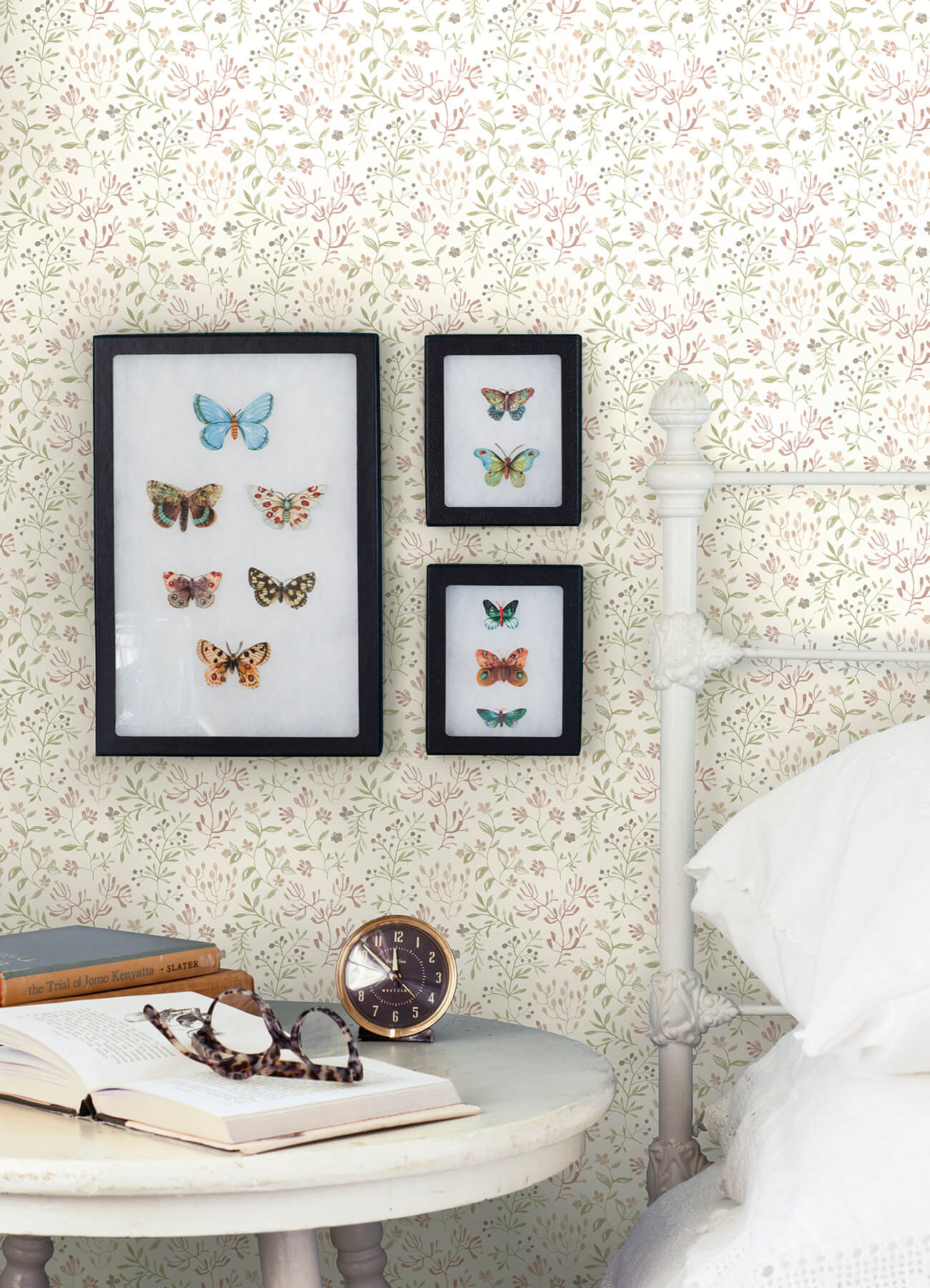 Kinfolk Tarragon Dainty Meadow Wallpaper