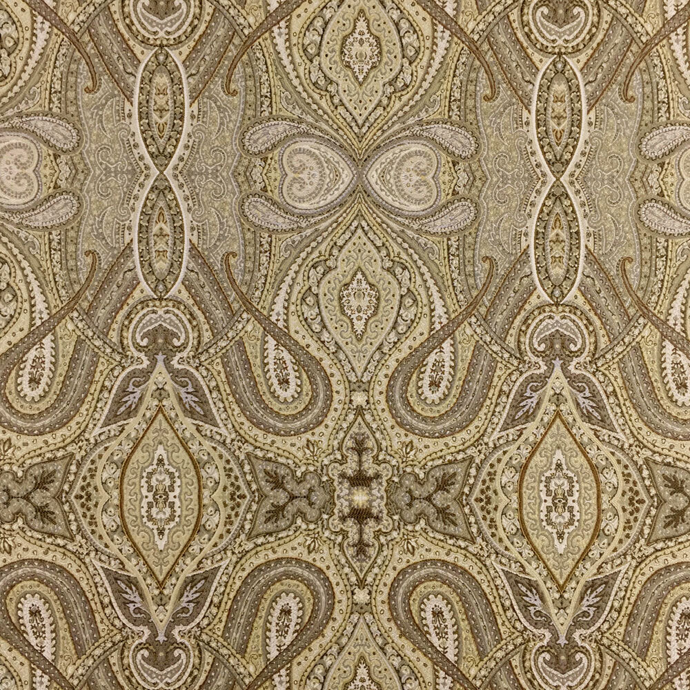 Zarina Fabric by Ian Sanderson in Timberwolf