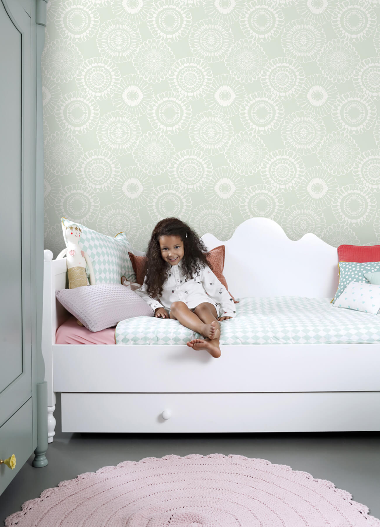 Fable Sonnet Floral Wallpaper