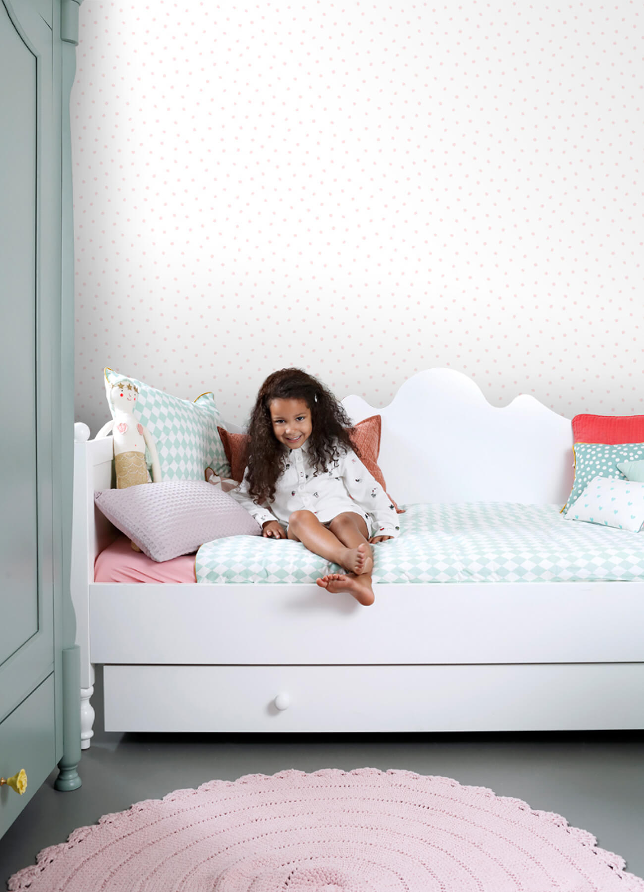 Fable Pixie Dots Wallpaper