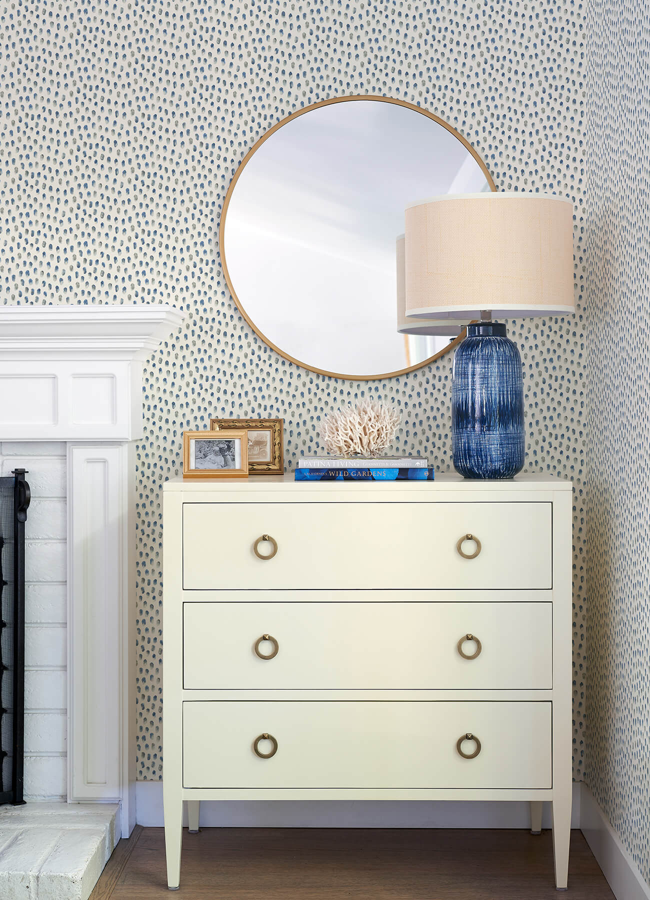 Blue Heron Sand Drips Painted Dots Wallpaper
