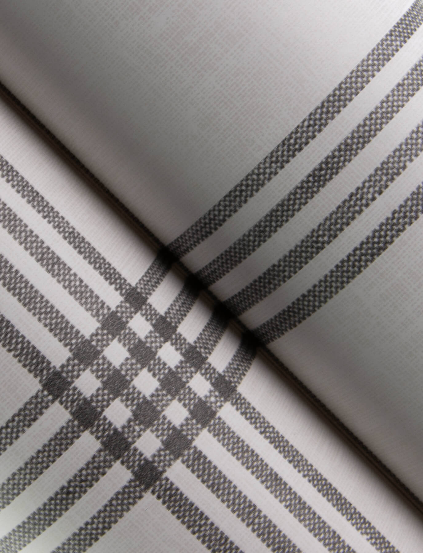 Wildflower Twain Plaid Wallpaper