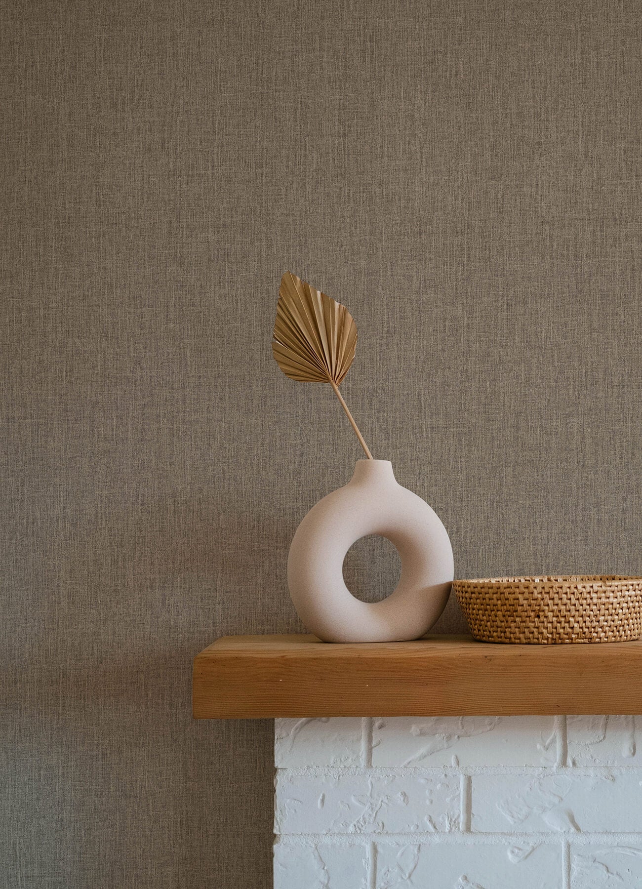Whimsy Cromie Wallpaper