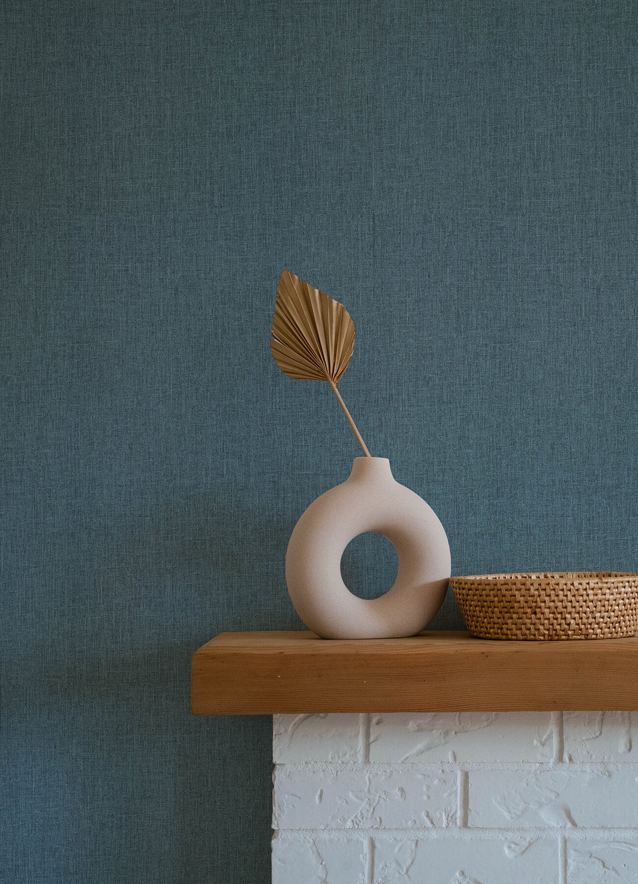 Whimsy Cromie Wallpaper