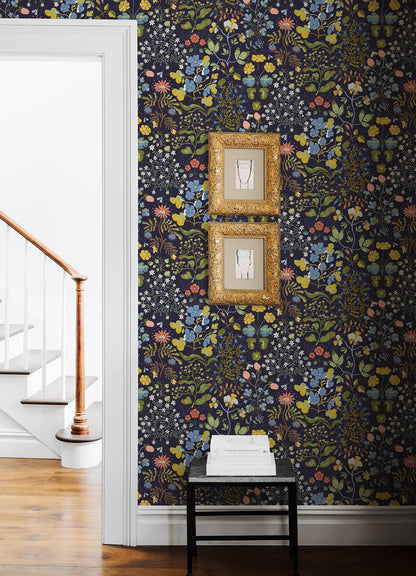 Botanica Groh Floral Wallpaper