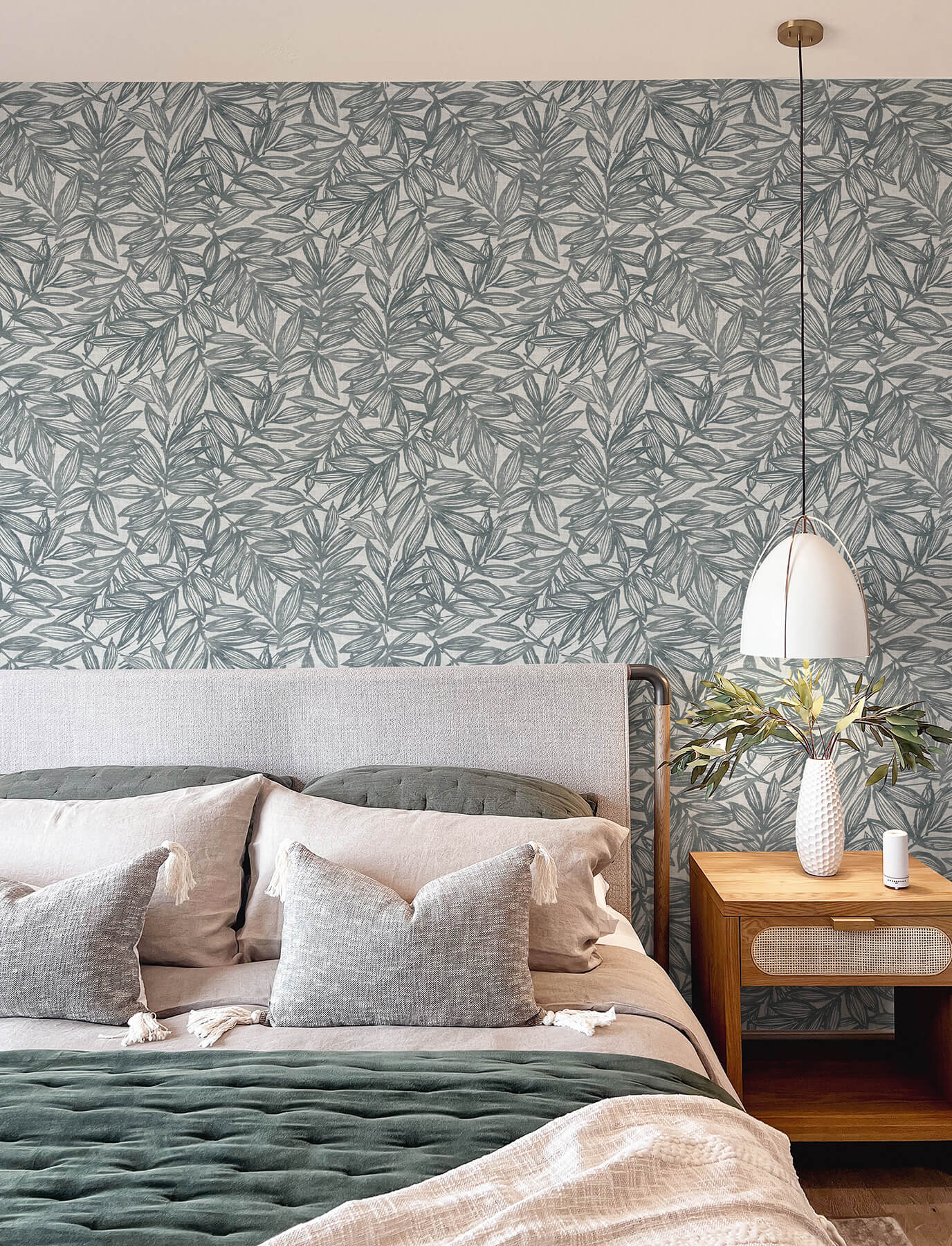 Harmony Rhythmic Leaf Wallpaper