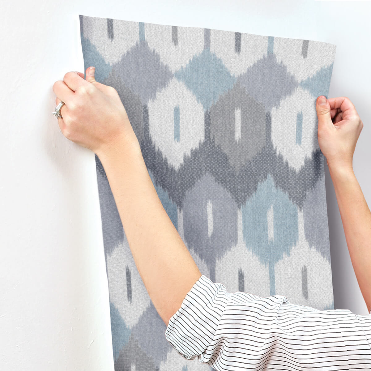 Haberdashery Abilene Ikat Wallpaper