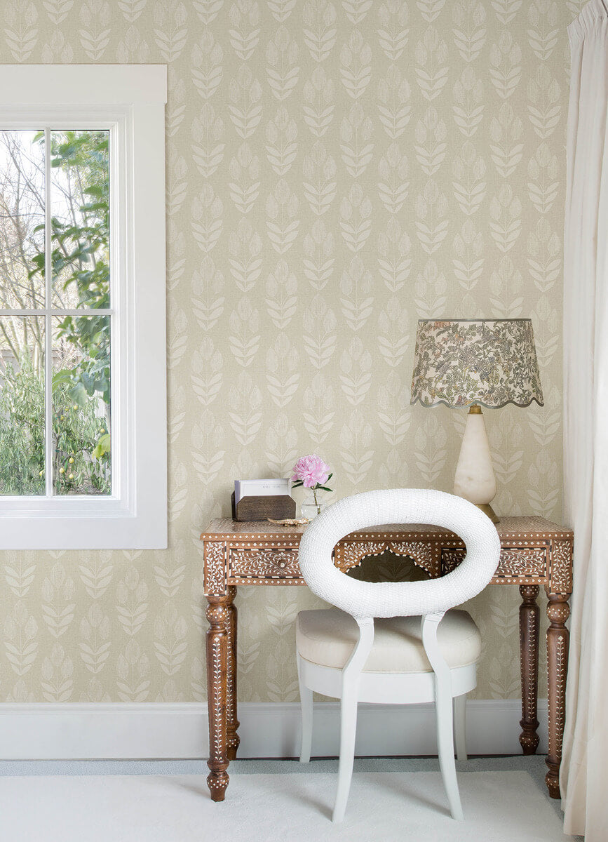 Printworks Garland Tulip Wallpaper