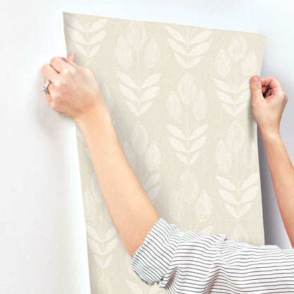 Printworks Garland Tulip Wallpaper