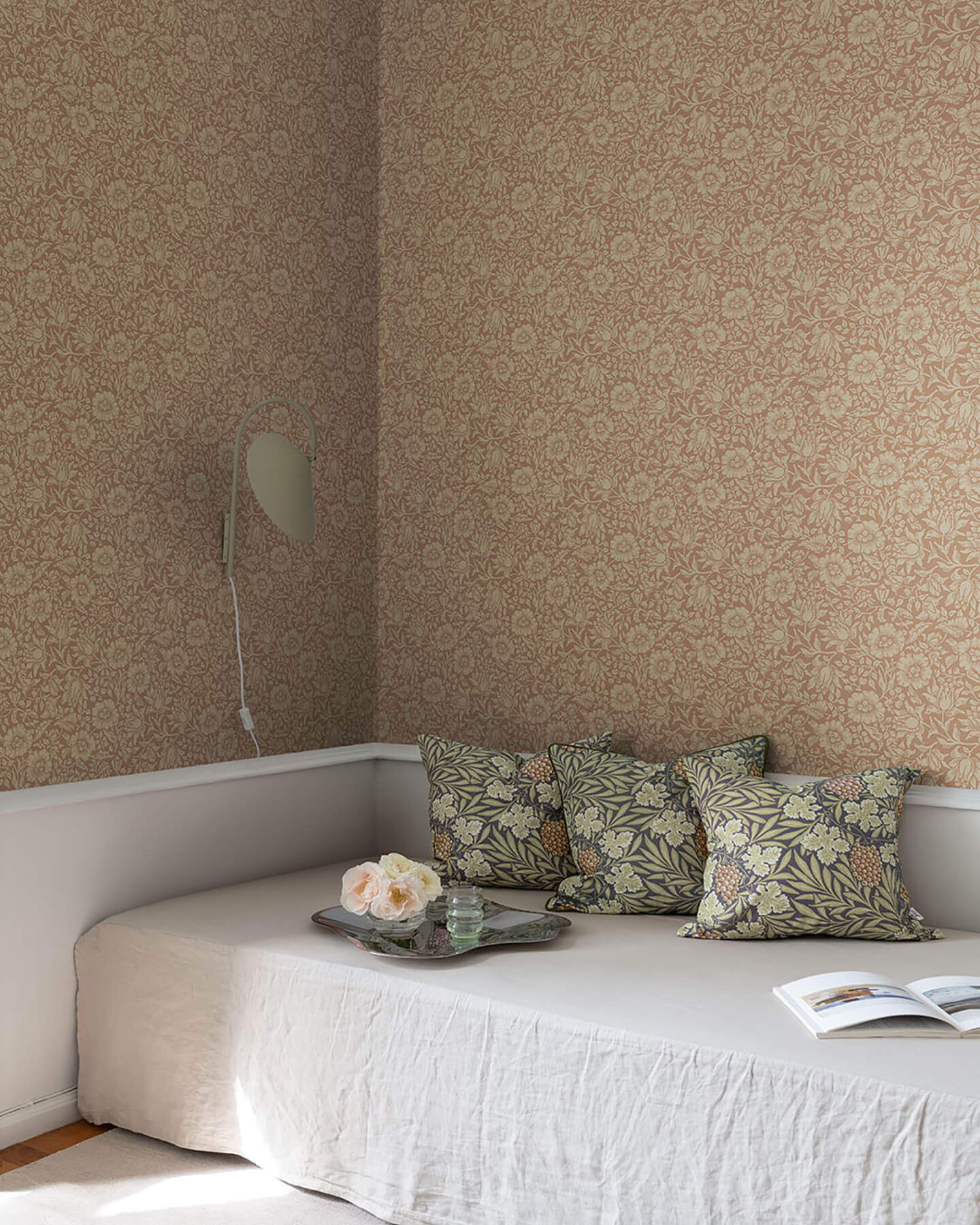 Hidden Treasures Mallow Wallpaper
