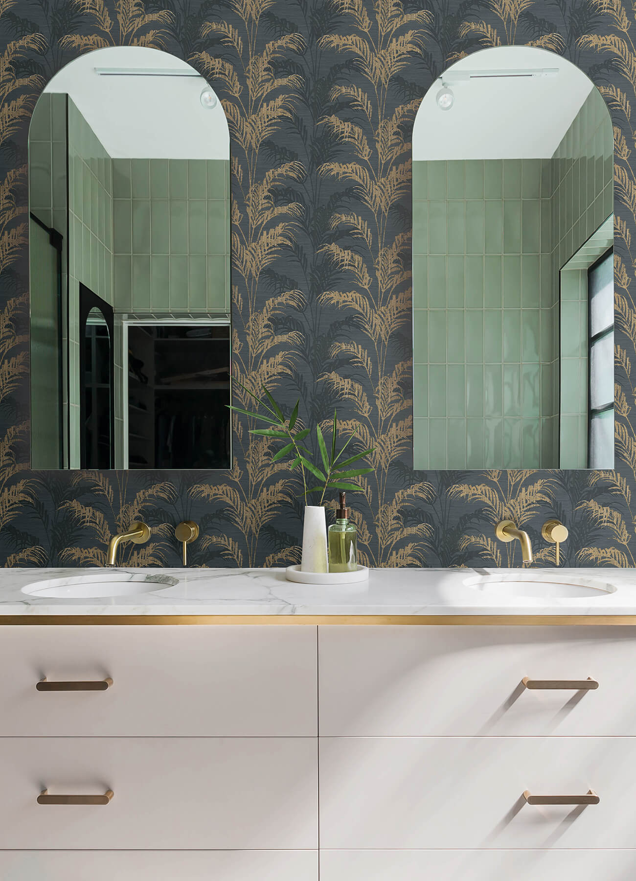 Kitchen & Bath Rattan Palm Wallpaper