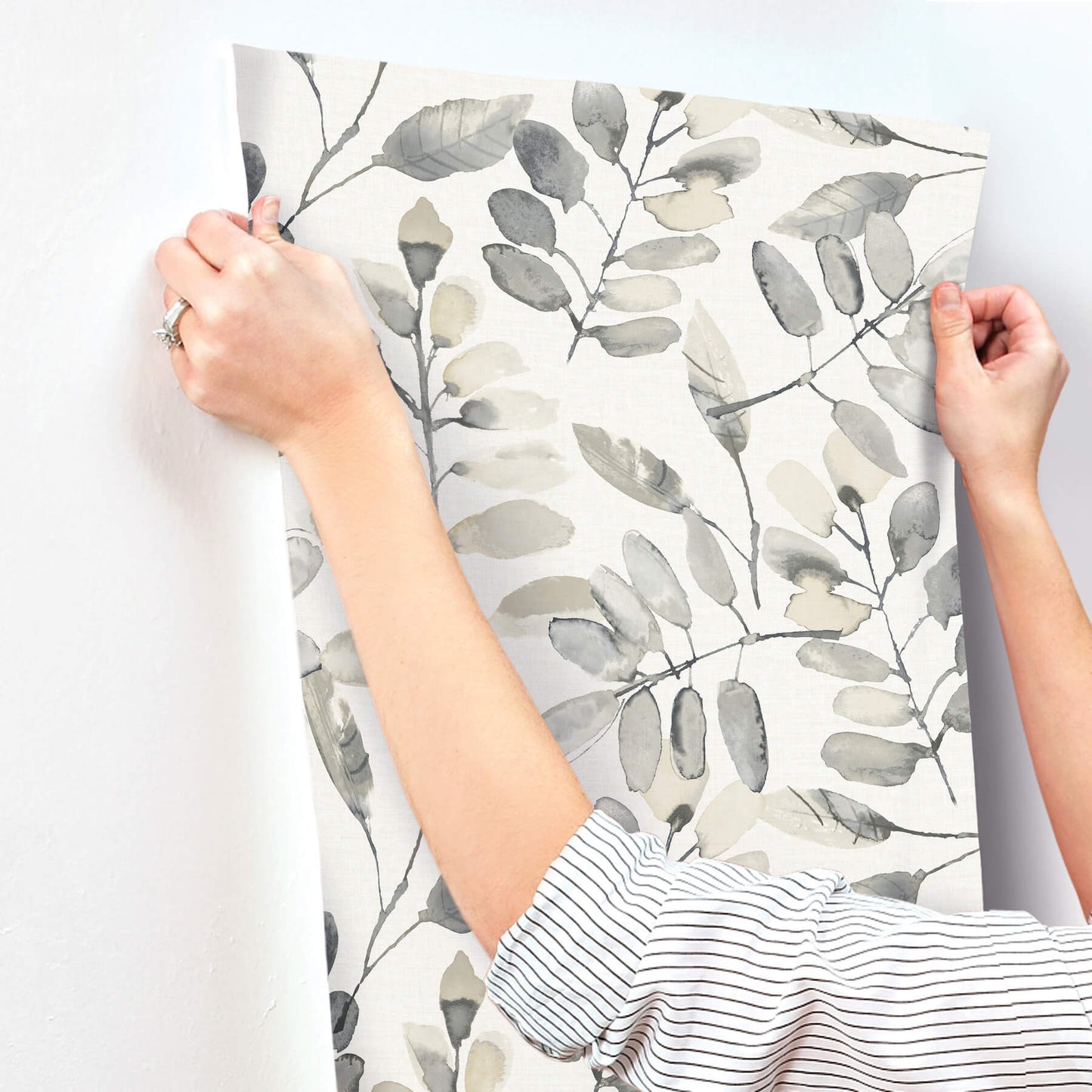 Oak & Moss Pinnate Wallpaper