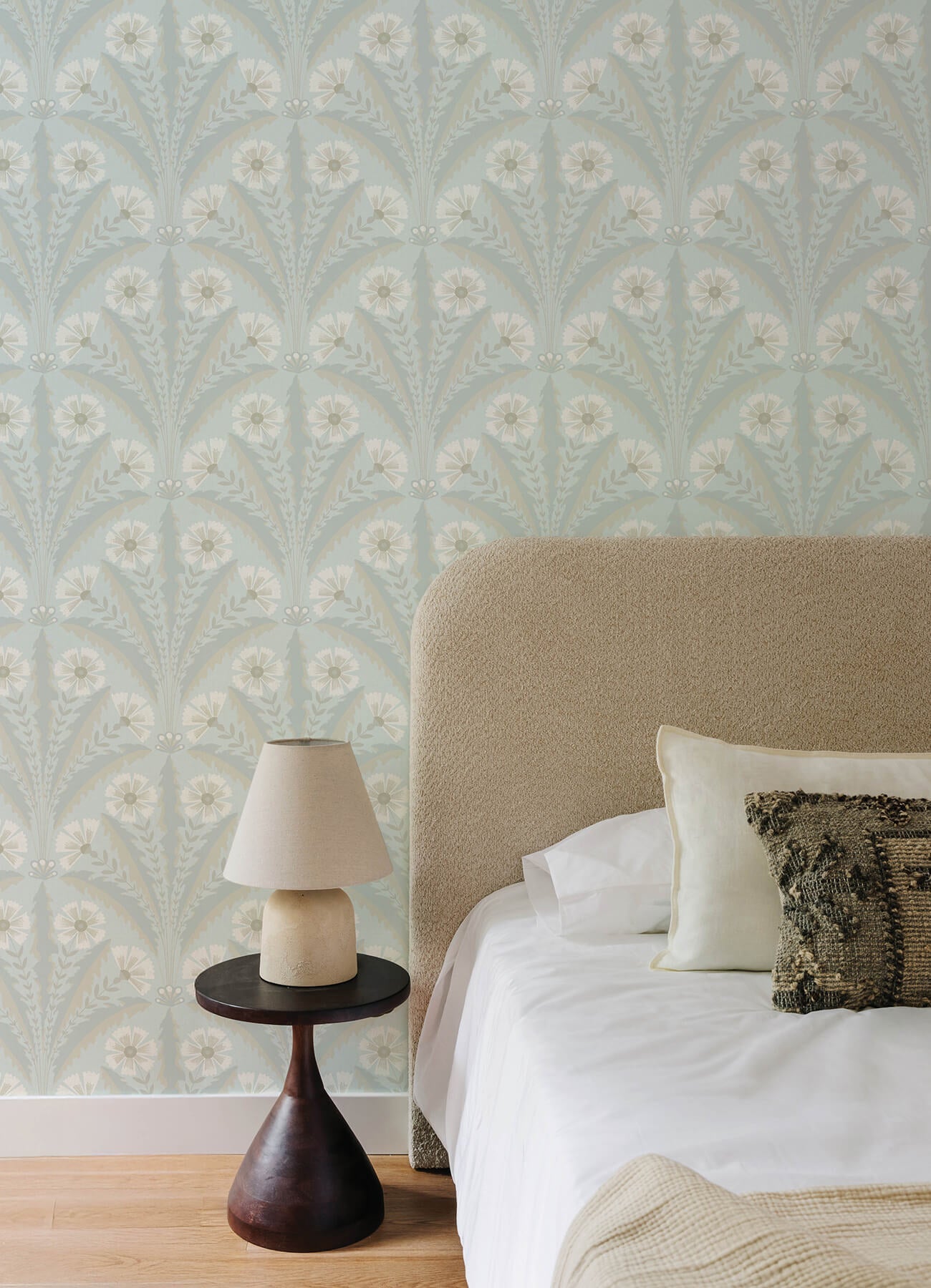 Oak & Moss Tap Root Wallpaper