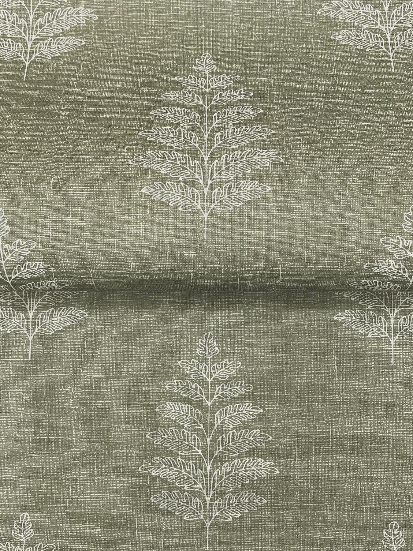 Oak & Moss Frond Wallpaper