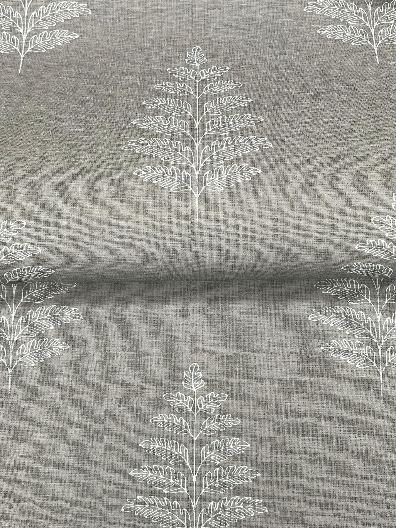 Oak & Moss Frond Wallpaper