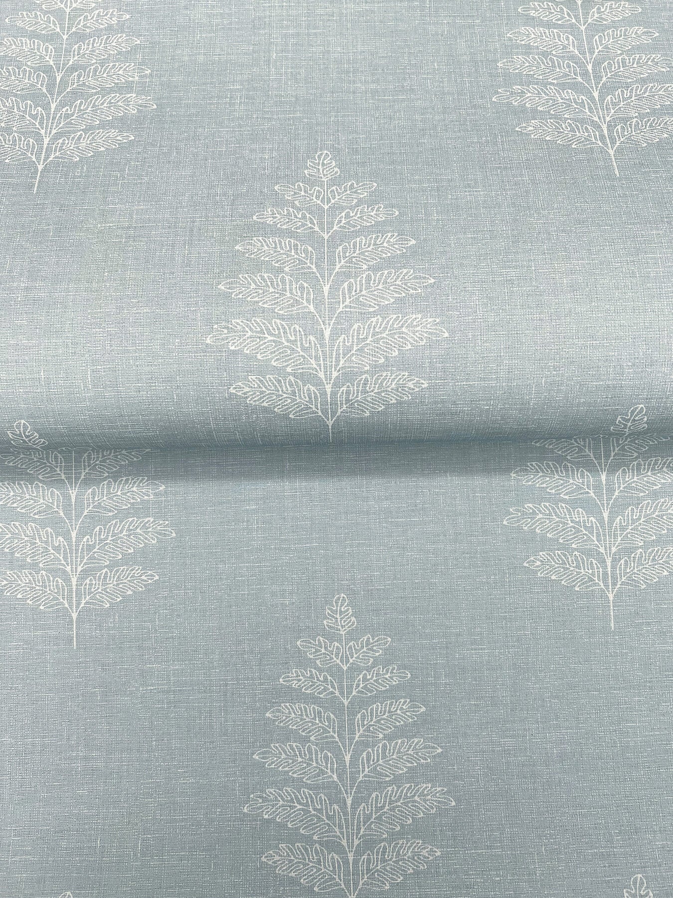 Oak & Moss Frond Wallpaper