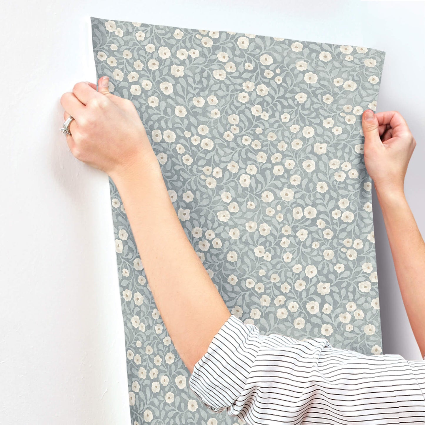 Oak & Moss Poppy Trail Wallpaper