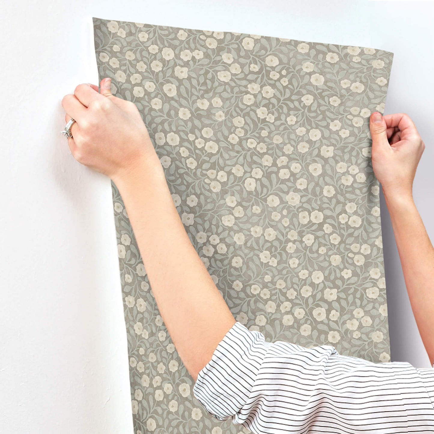 Oak & Moss Poppy Trail Wallpaper