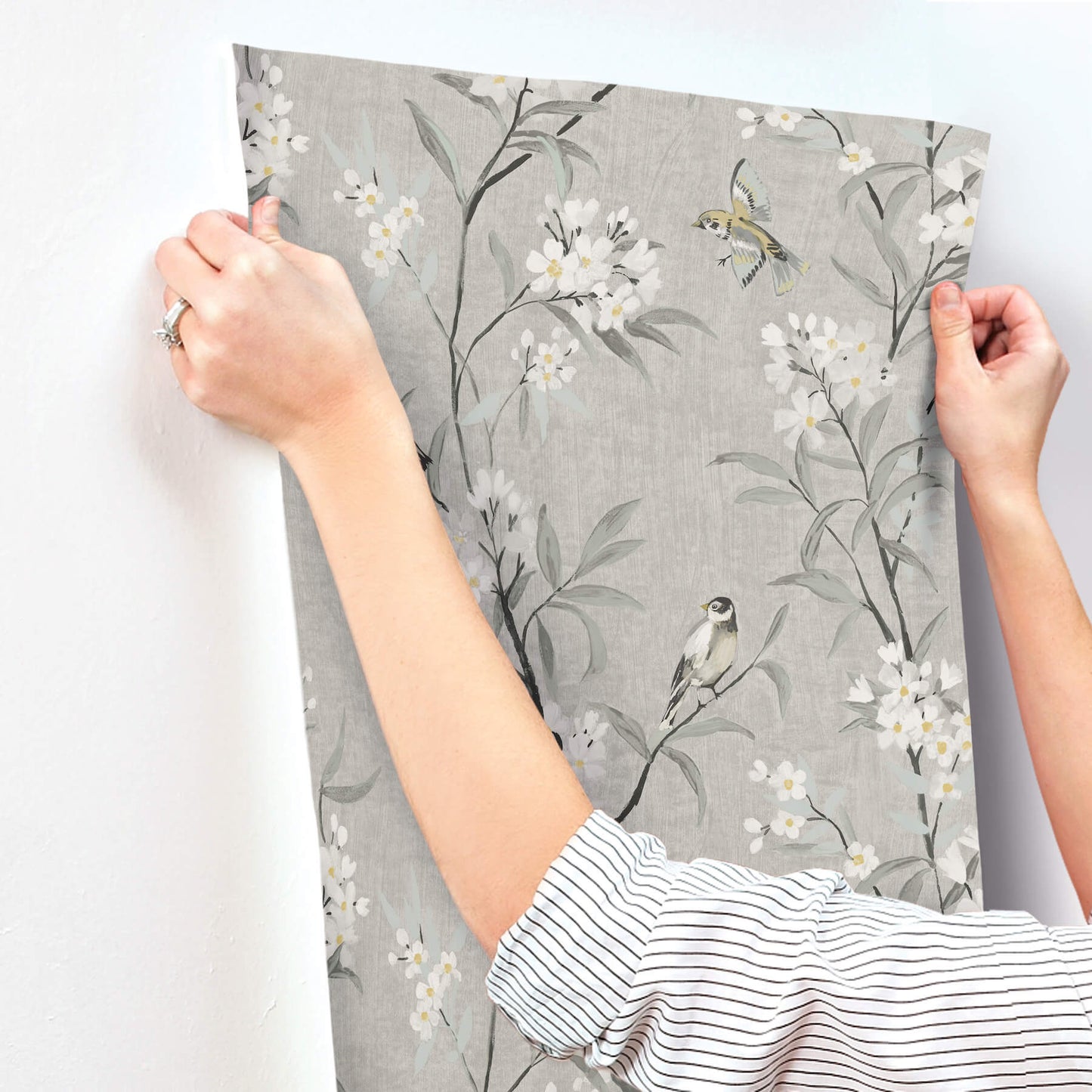 Oak & Moss Tea Olive Wallpaper