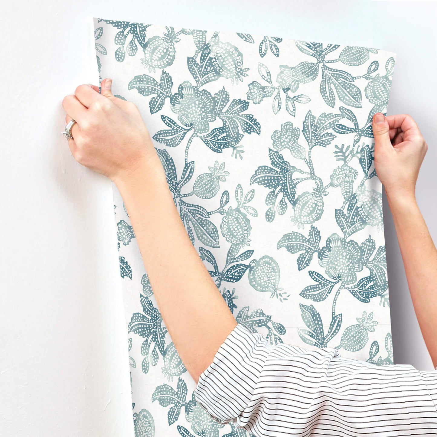 Sea Salt Beach Rose Wallpaper