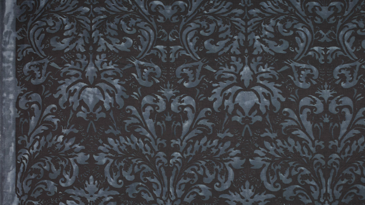 Sevres Bistro monotones