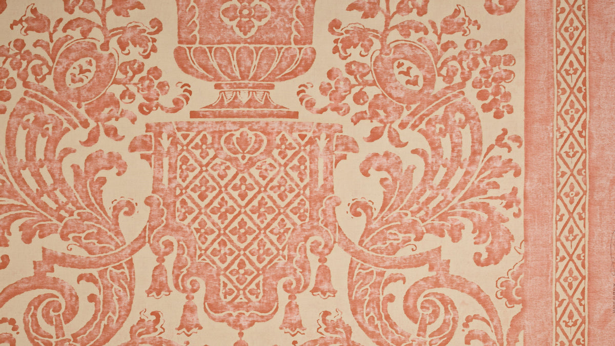Carnavalet Pink & beige