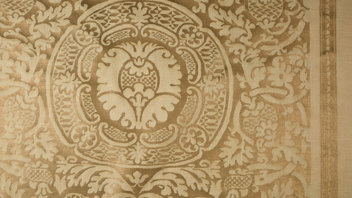 Orsini Champagne & silvery gold
