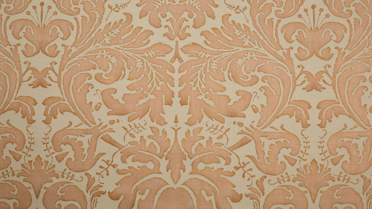 Lucrezia Driftwood monotones