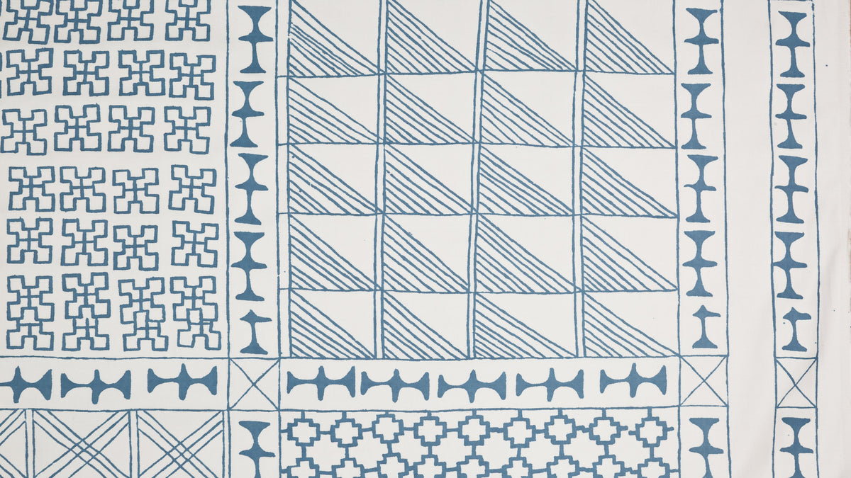 Ashanti Delft blue & white