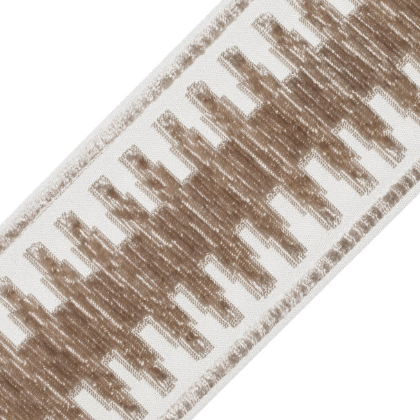 Verdon Épinglé Velvet Border Trim by Samuel & Sons in Linen