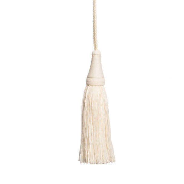 La Terre Key Tassel Trim by Samuel & Sons in Canvas