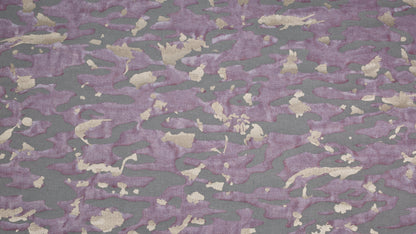 Camo Isole Grey, lavender & gold texture
