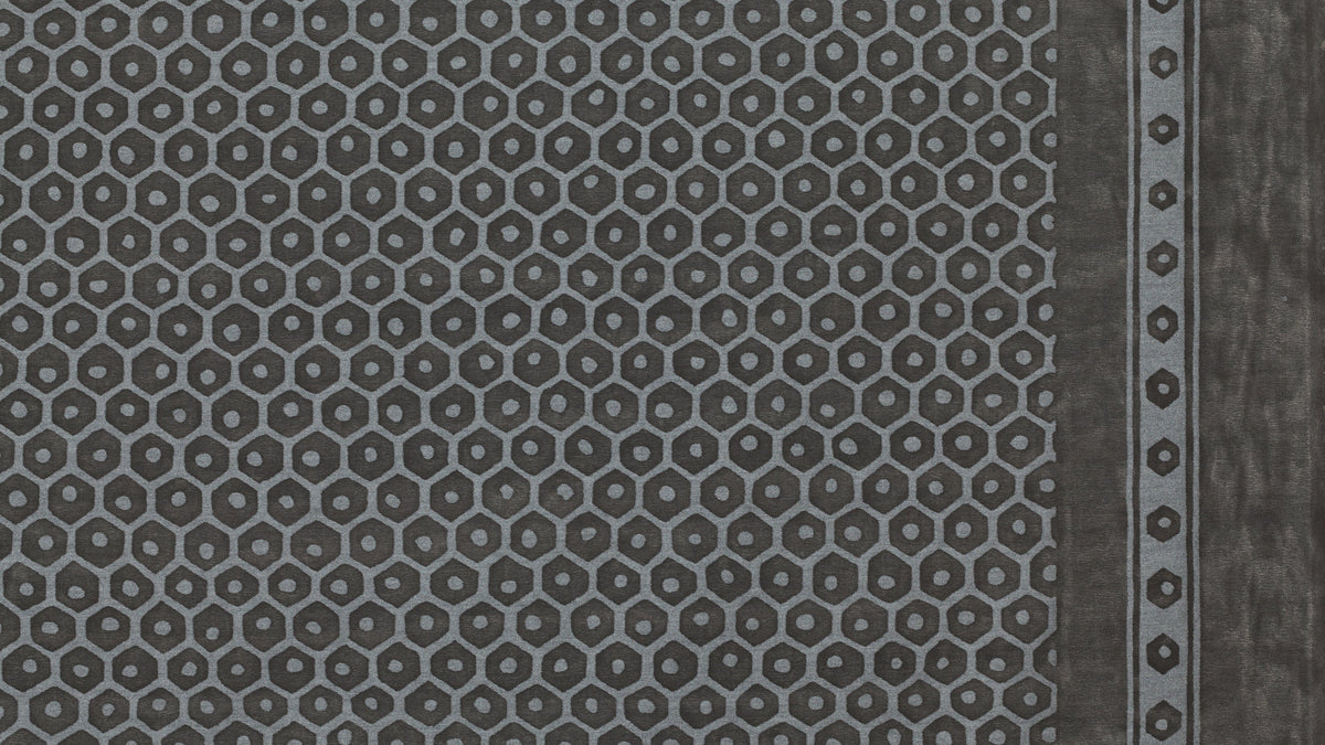 Favo Graphite monotones