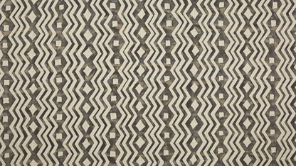 Itza White, tan & black