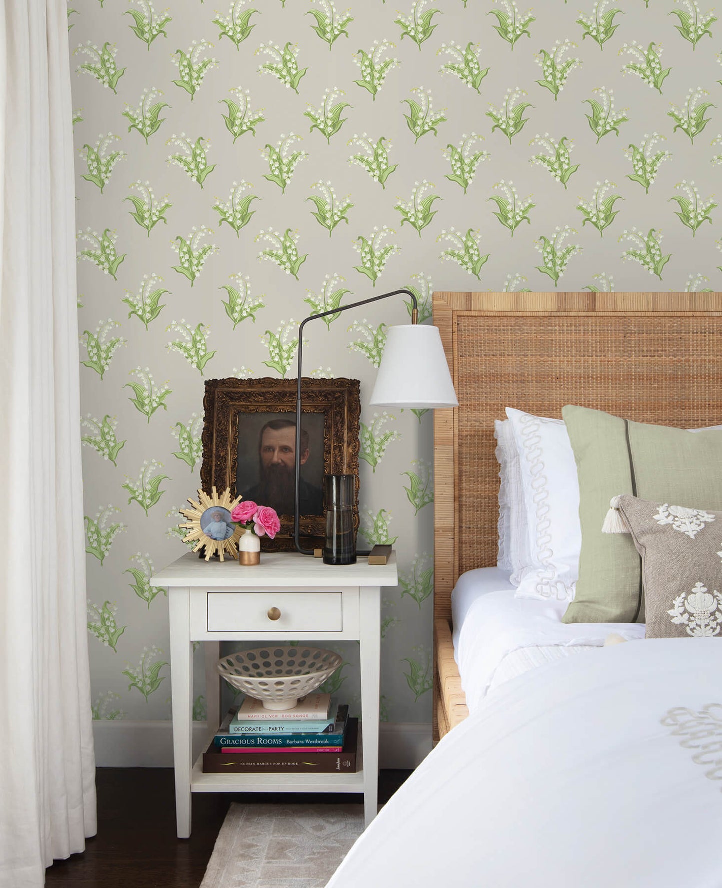 Farmington Lily of the Valley Wallpaper