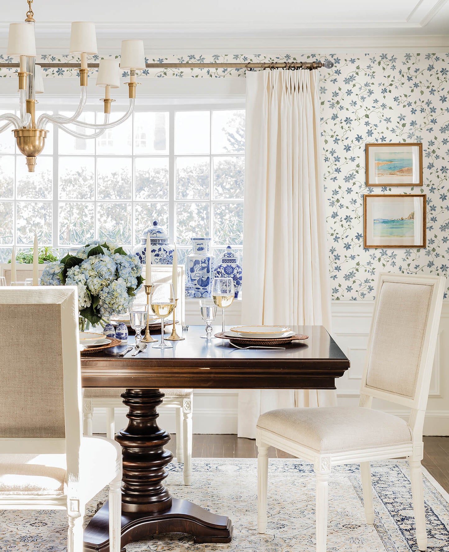 Betsy Floral Trail Wallpaper